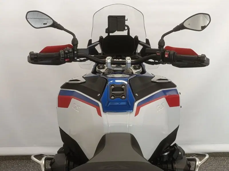Bmw R 1300 GS Adventure Trophy (2025 - 26) (6)