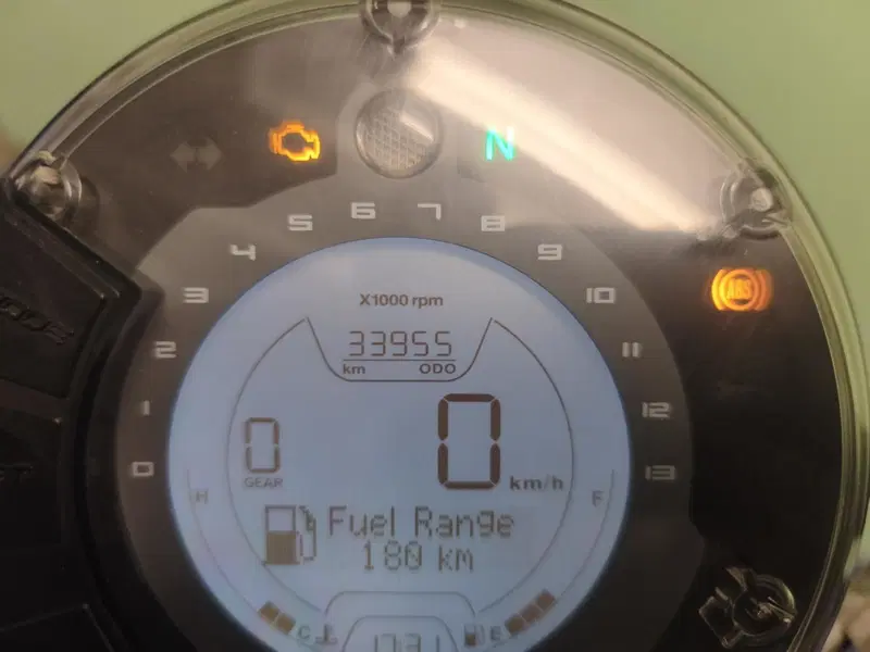 Husqvarna Vitpilen 401 (2021 - 23) (6)