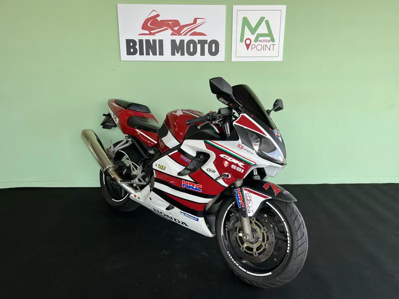 Honda CBR 600 F Sport (2)