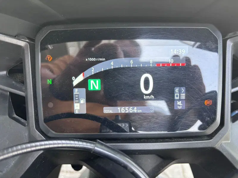 Honda CBR 500 R (2024 - 25) (5)