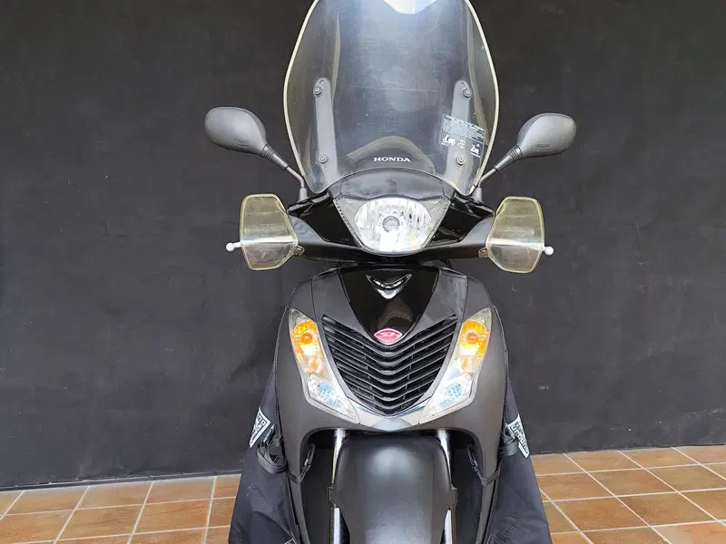 Honda SH 150i (2009 - 12) (3)