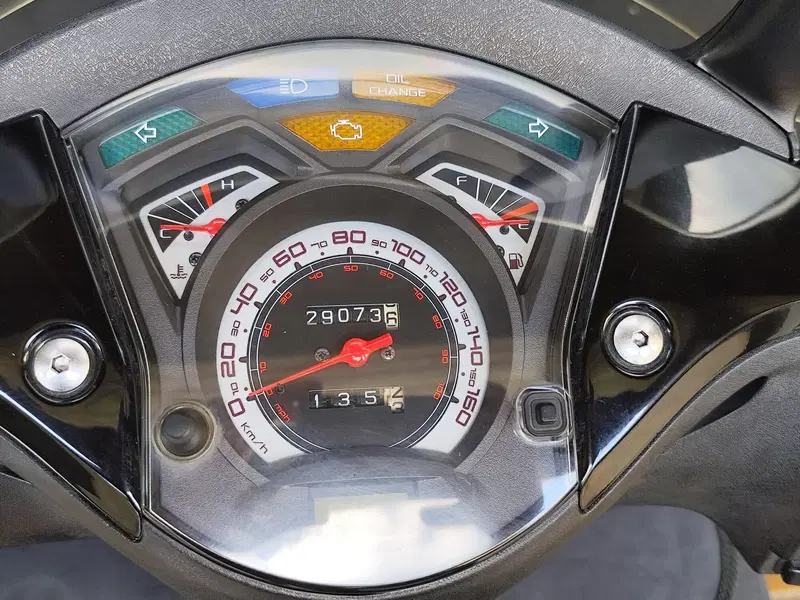 Honda SH 150i (2009 - 12) (5)