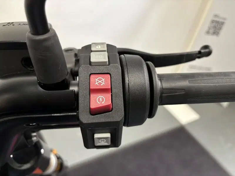 Bmw CE 02 AM (2024 - 26) (5)