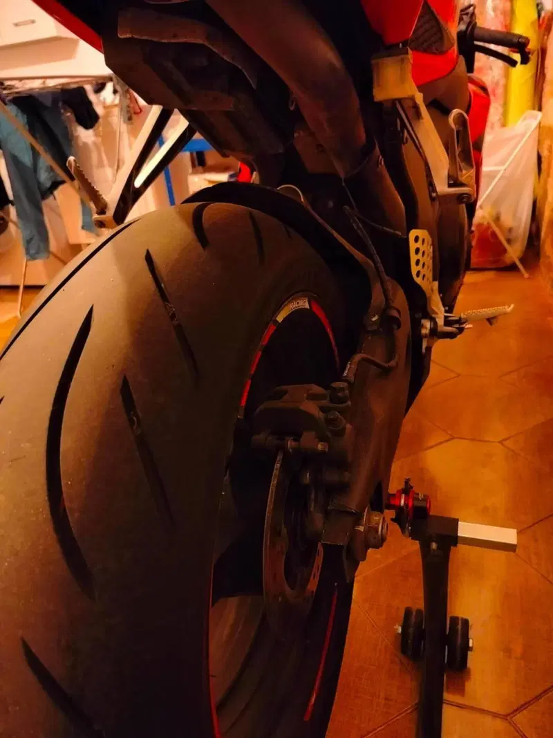 Honda CBR 1000 RR Fireblade (2006 - 07) (6)