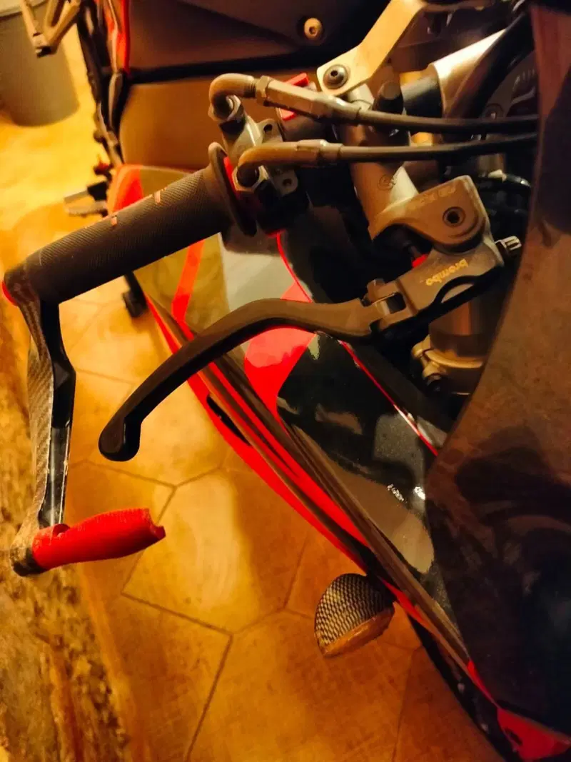 Honda CBR 1000 RR Fireblade (2006 - 07) (8)