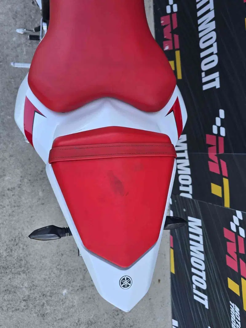 Yamaha YZF R6 (2006 - 07) (19)