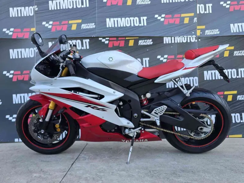 Yamaha YZF R6 (2006 - 07) (2)