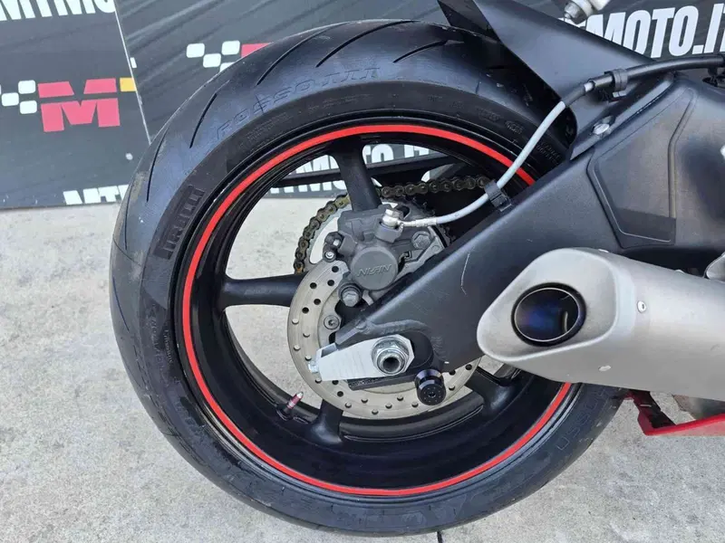 Yamaha YZF R6 (2006 - 07) (17)