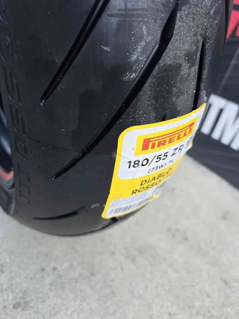 Yamaha YZF R6 (2006 - 07) (18)