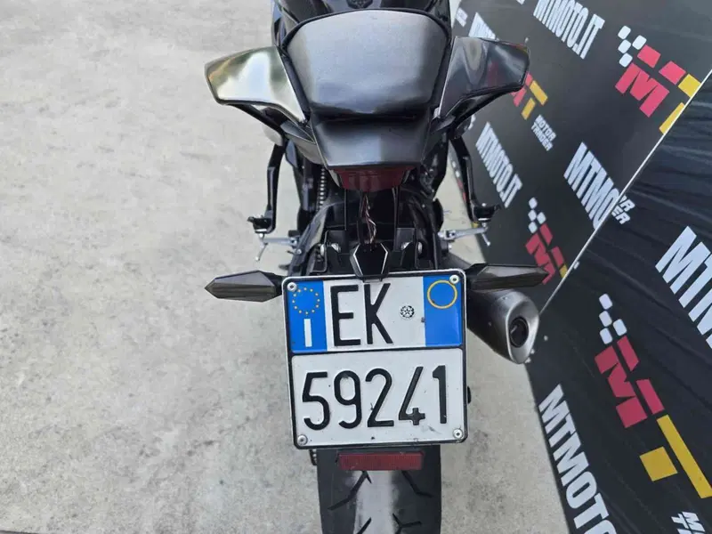 Yamaha YZF R6 (2017 - 20) (21)