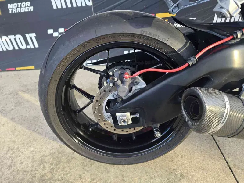 Honda CBR 1000 RR Fireblade (2012 - 16) (13)