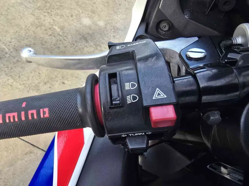 Honda CBR 1000 RR Fireblade (2012 - 16) (11)