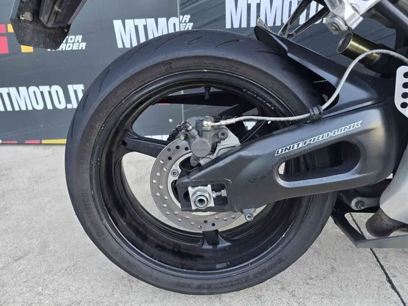 Honda CBR 1000 RR Fireblade (2006 - 07) (13)