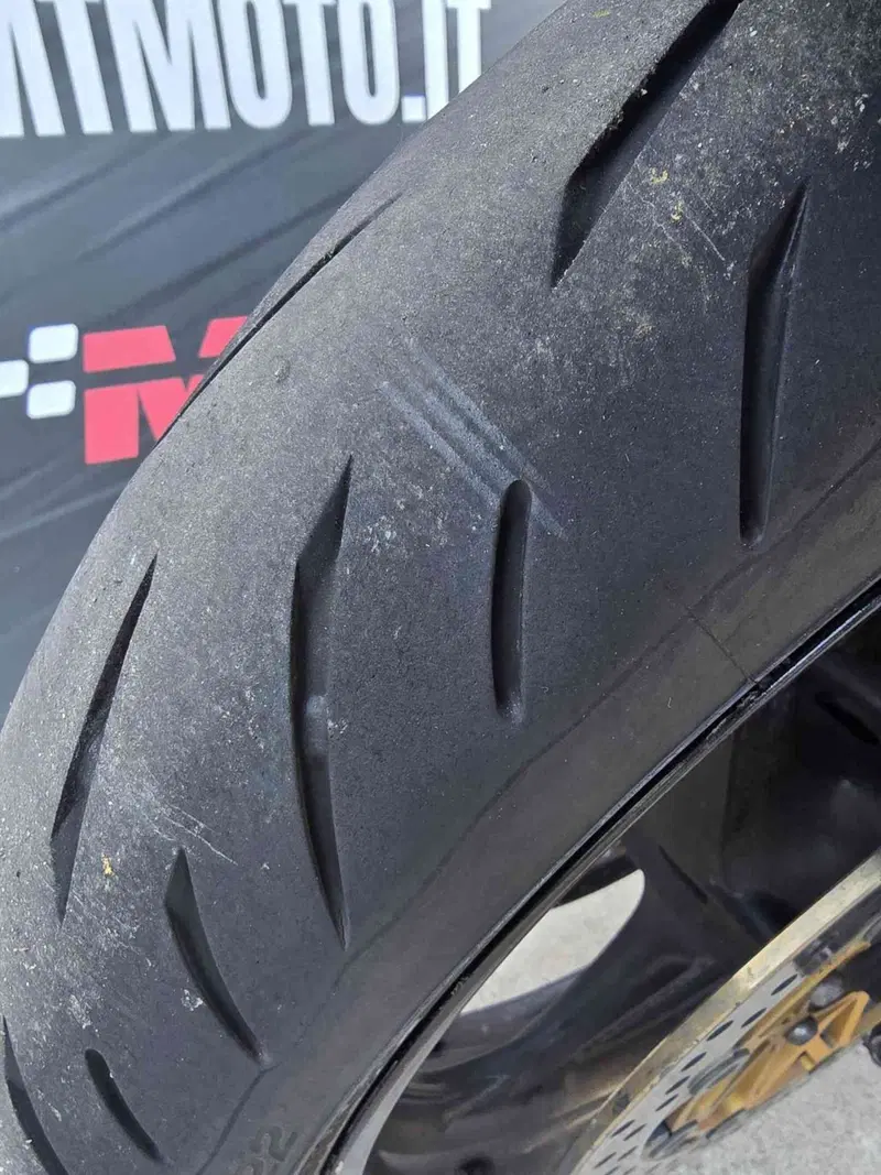 Honda CBR 1000 RR Fireblade (2006 - 07) (9)