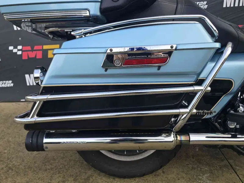 Harley-Davidson 1584 Electra Glide Ultra Classic (2007) - FLHTCU (18)