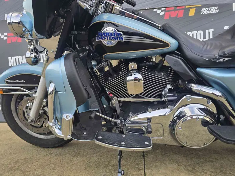 Harley-Davidson 1584 Electra Glide Ultra Classic (2007) - FLHTCU (6)