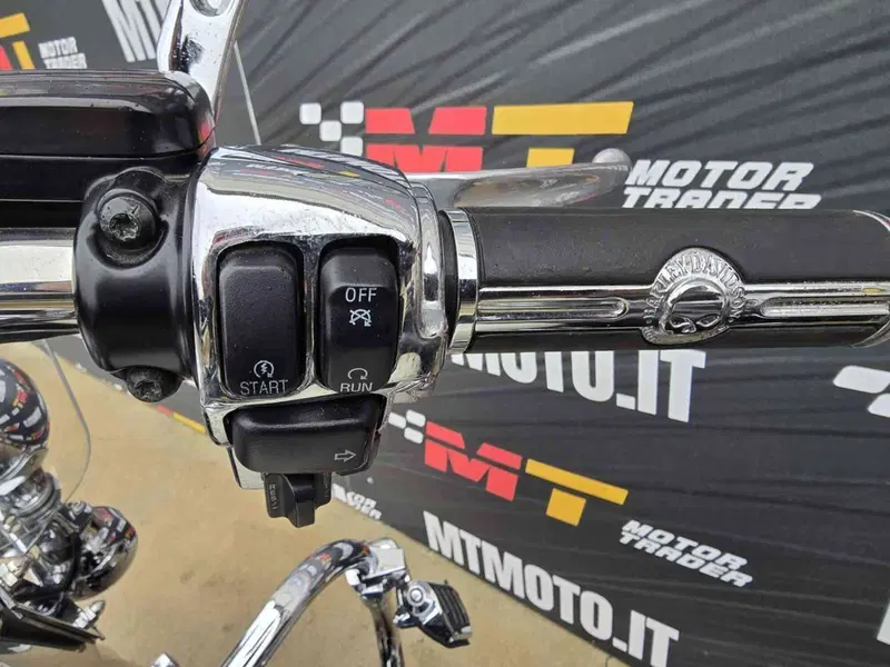 Harley-Davidson 103 Road King Classic (2011 - 13) - FLHRC (19)