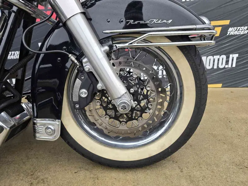 Harley-Davidson 103 Road King Classic (2011 - 13) - FLHRC (20)