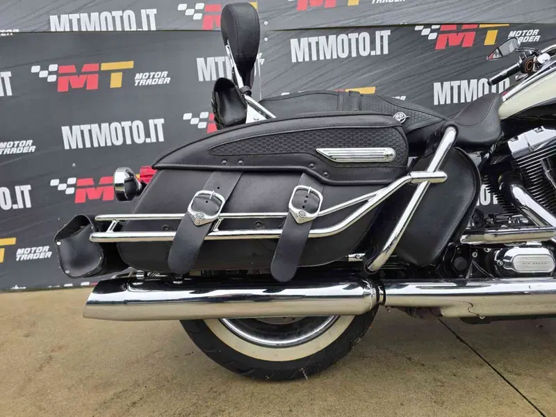 Harley-Davidson 103 Road King Classic (2011 - 13) - FLHRC (8)