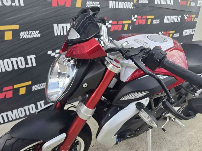 MV Agusta Dragster 800 RR (2015 - 17) (5)