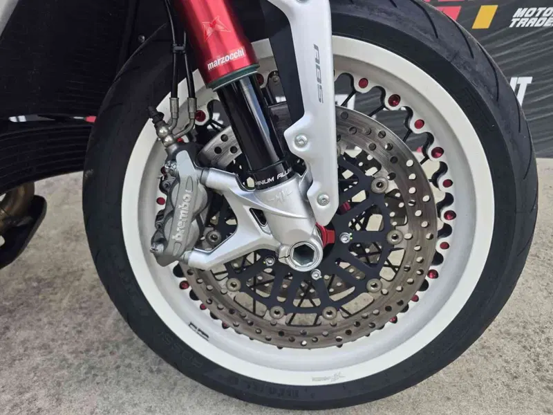 MV Agusta Dragster 800 RR (2015 - 17) (8)