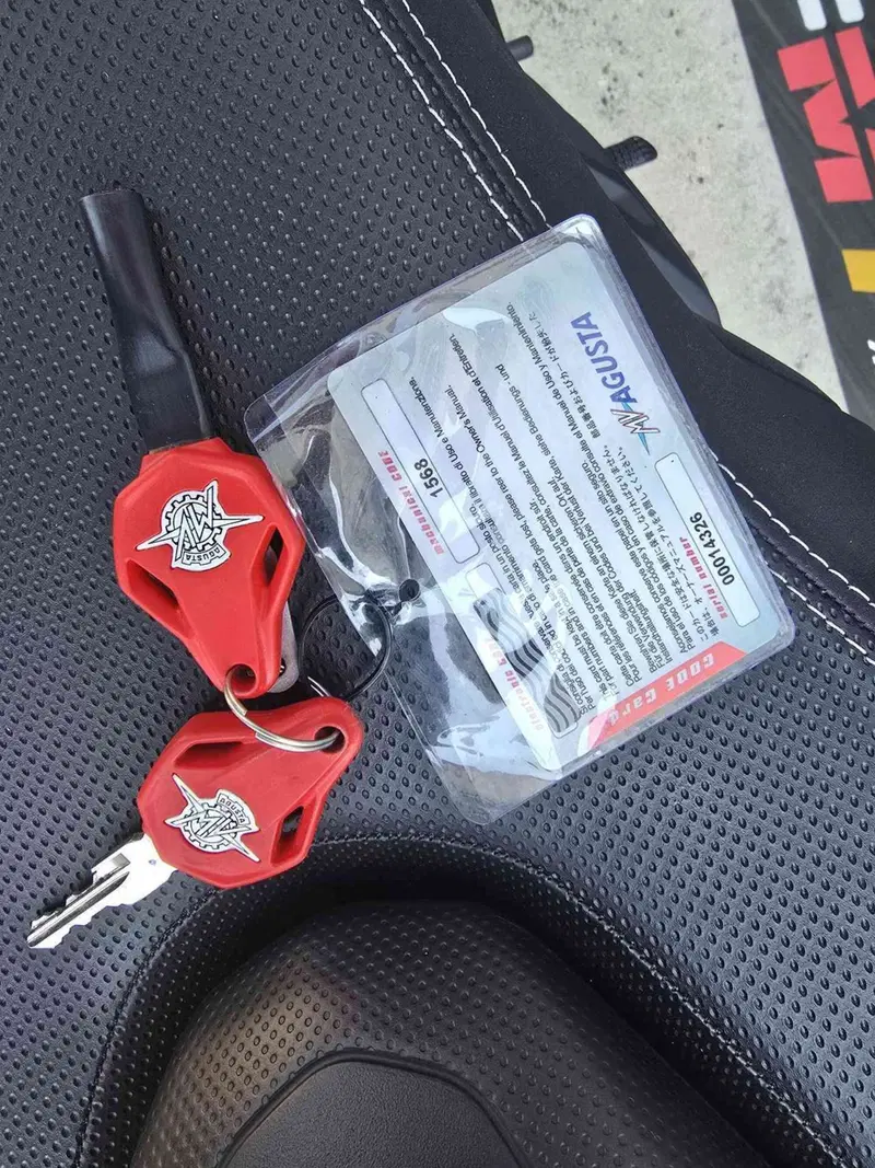 MV Agusta Brutale 800 Rosso (2021 - 23) (14)