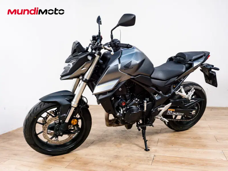 Honda CB 750 Hornet (2025) (8)