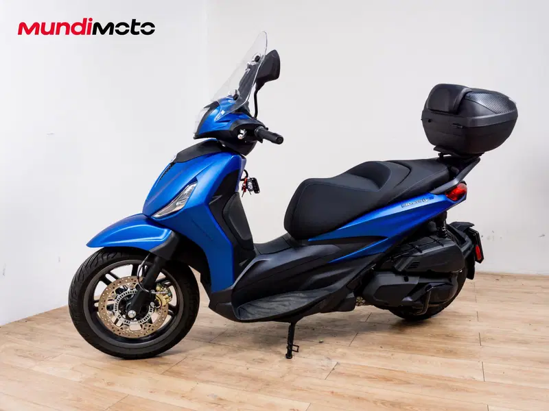 Piaggio Beverly 400 S (2025 - 26) (8)