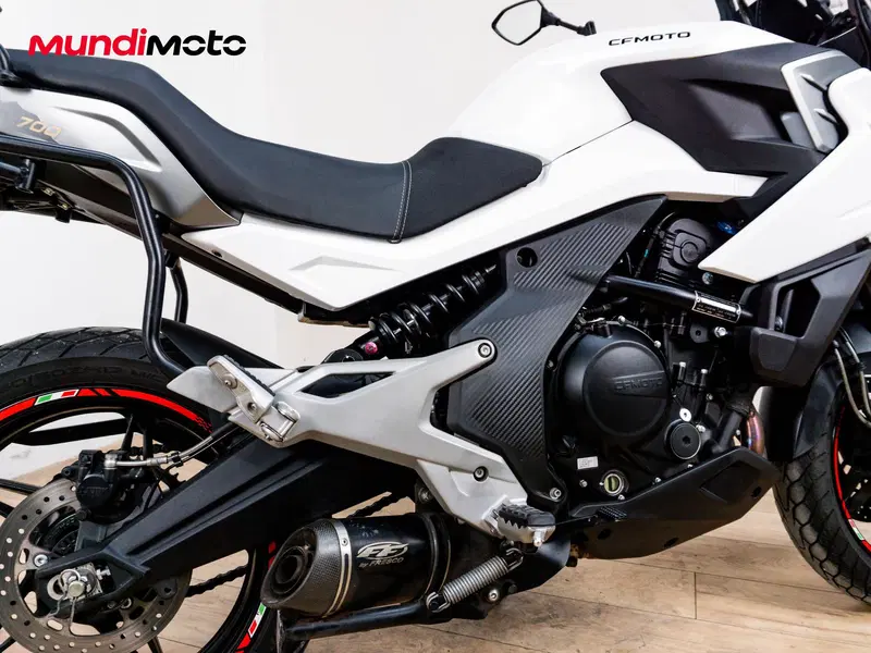 CFMOTO 700MT (2024 - 26) (4)