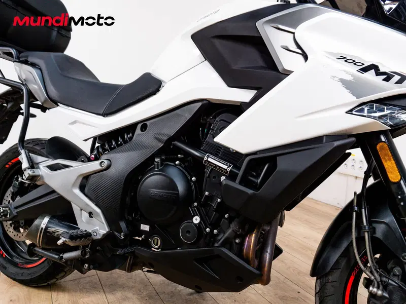 CFMOTO 700MT (2024 - 26) (5)