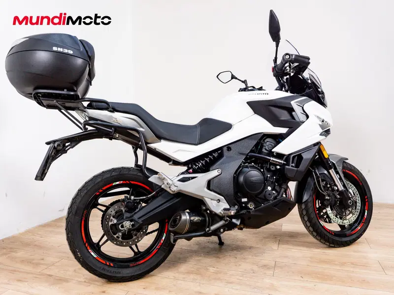 CFMOTO 700MT (2024 - 26) (3)