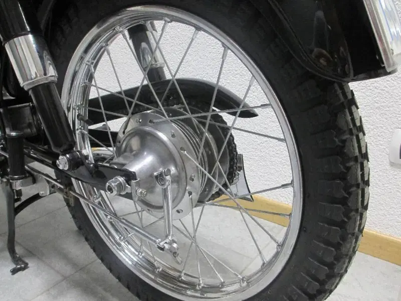 MV Agusta TR 125  (6)