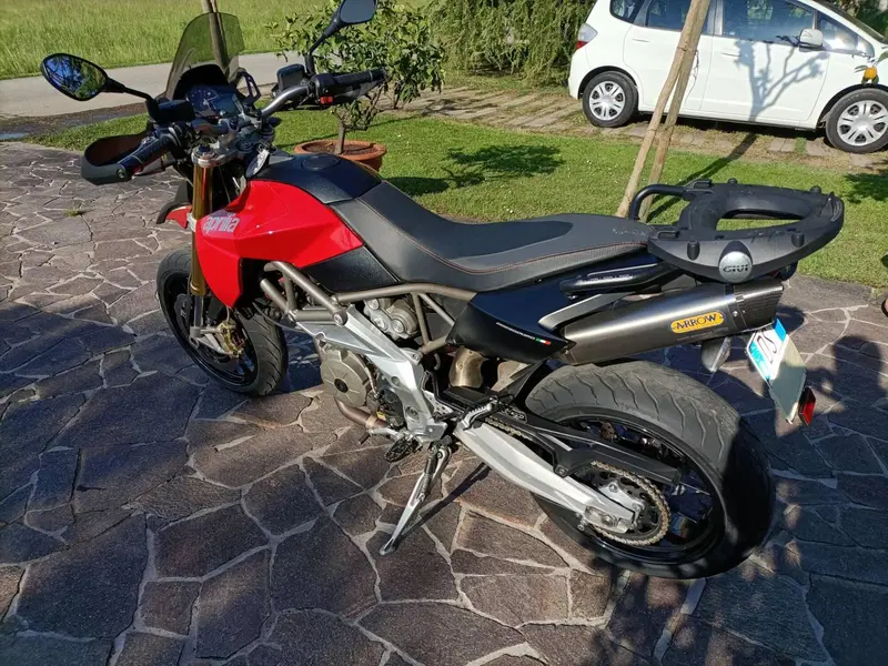 Aprilia Dorsoduro 750 (2009 - 14) (3)