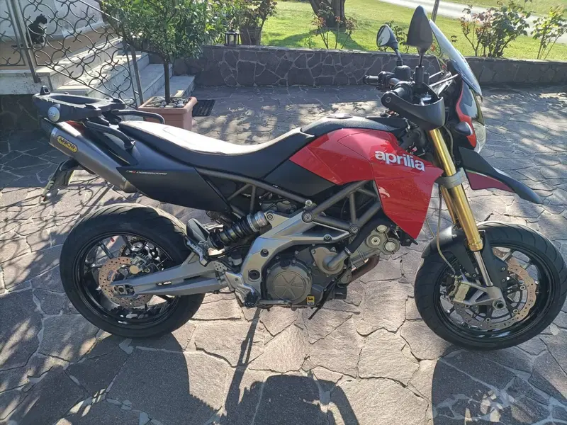 Aprilia Dorsoduro 750 (2009 - 14) (5)