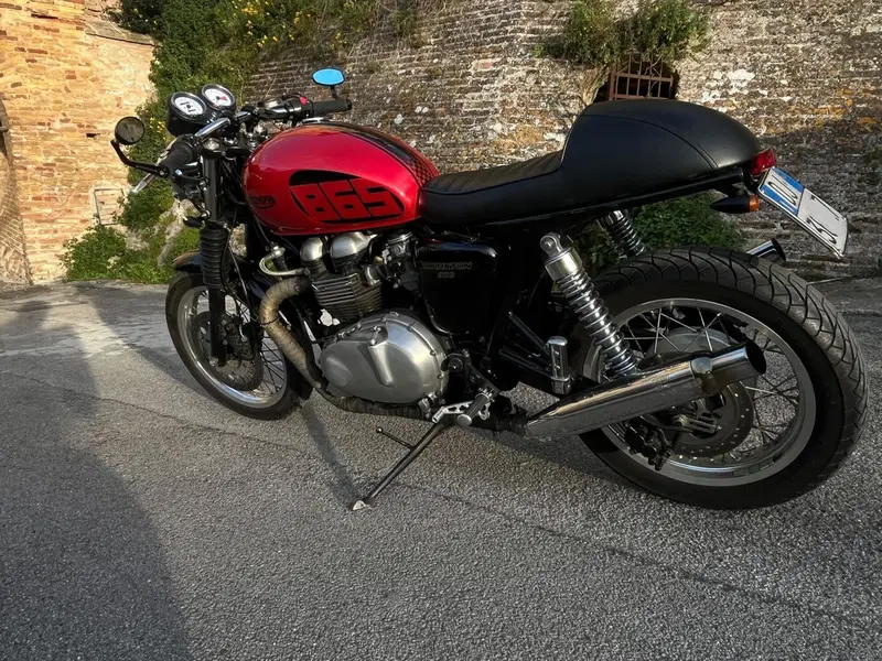 Triumph Thruxton 900 (2004 - 15) (4)