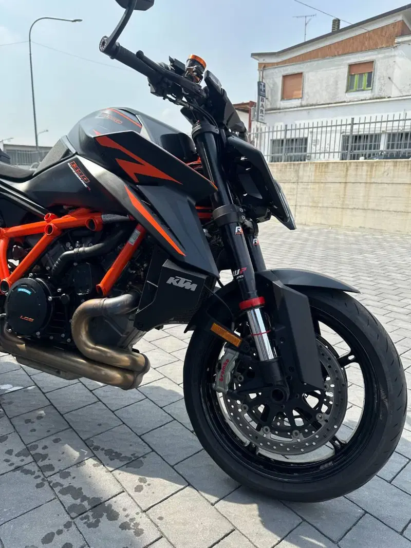 KTM 1390 Super Duke R (2024 - 26) (5)