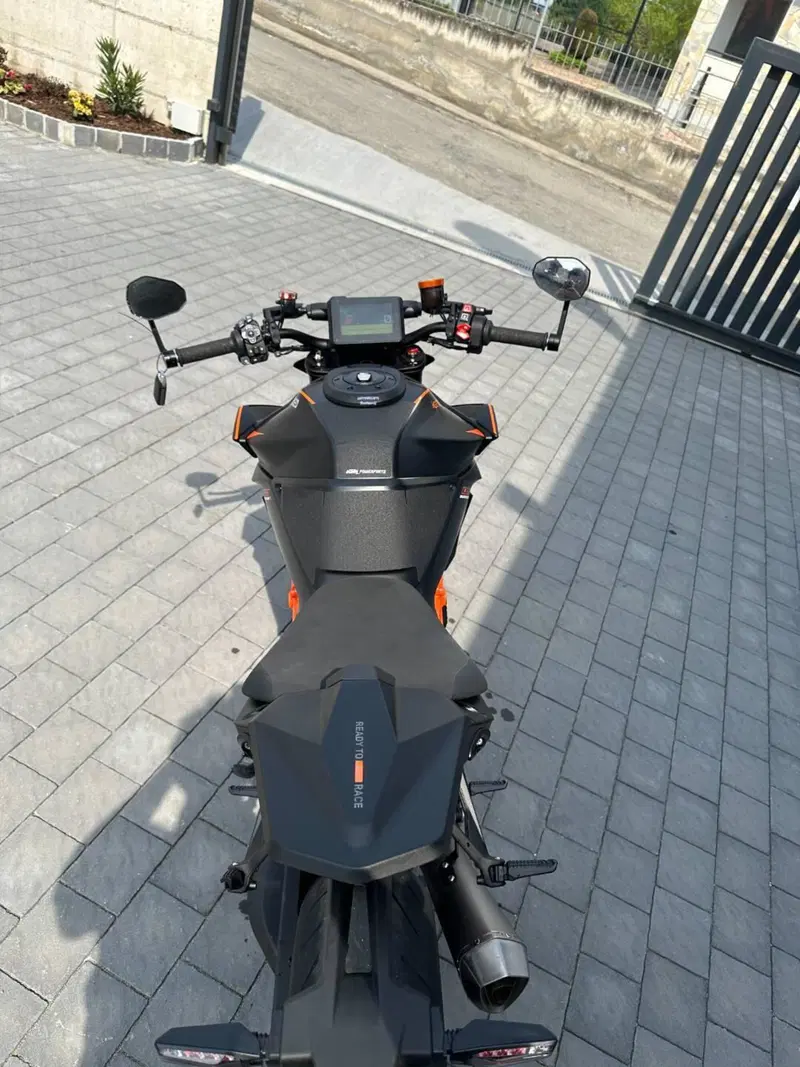 KTM 1390 Super Duke R (2024 - 26) (9)