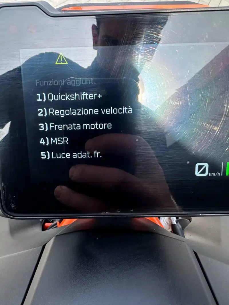 KTM 1390 Super Duke R (2024 - 26) (11)