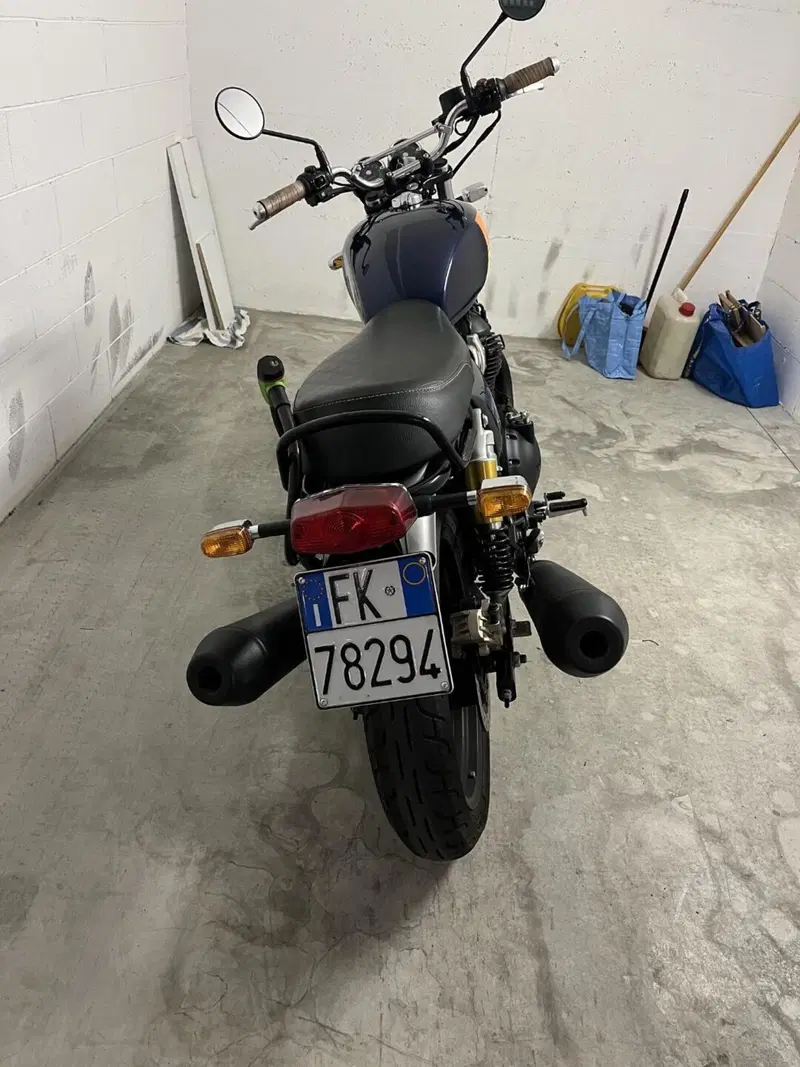 Royal Enfield Interceptor 650 (2021 - 26) (3)