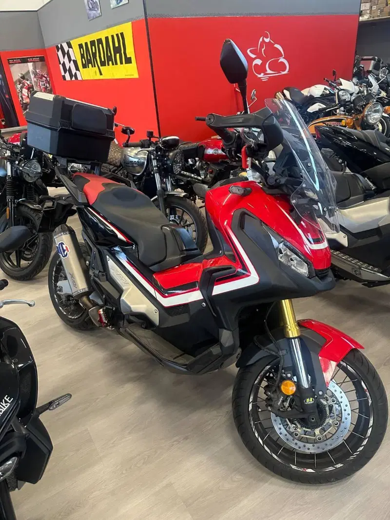 Honda X-ADV 750 (2017) (2)