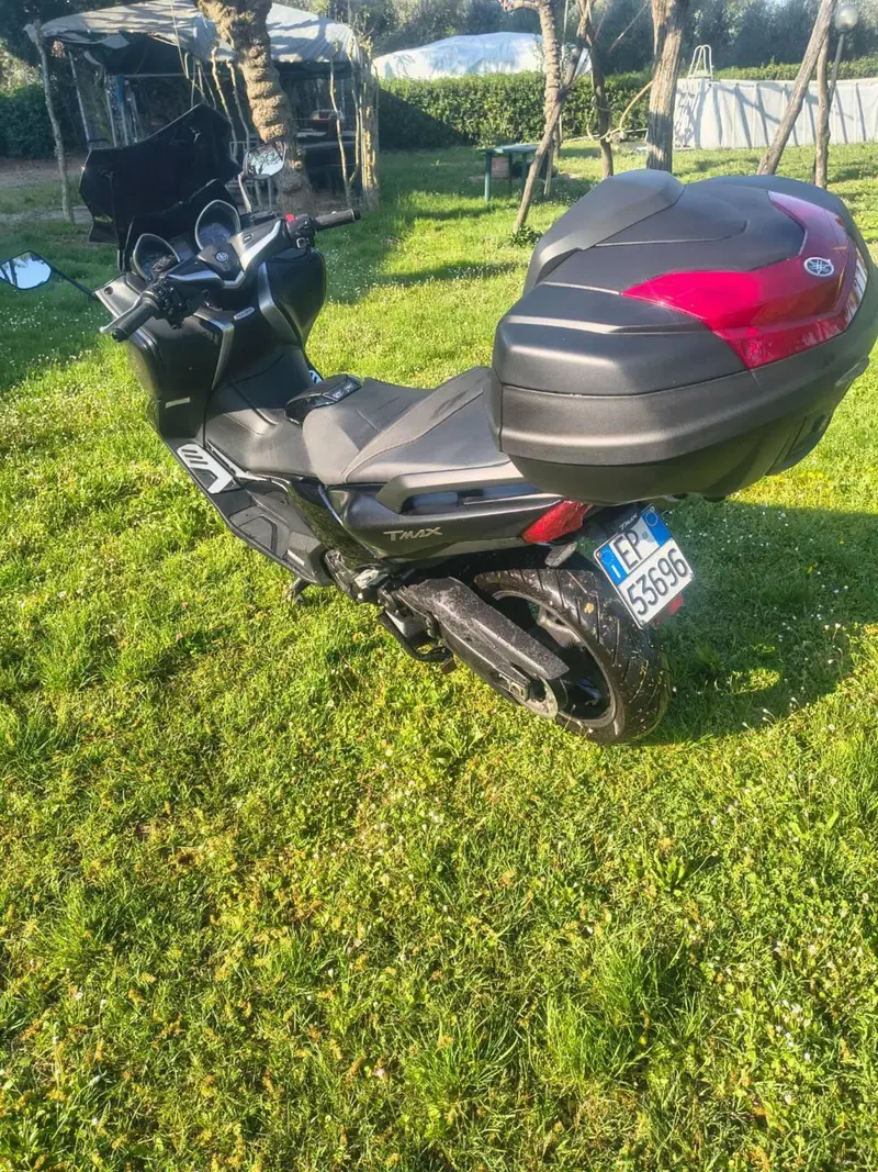 Yamaha T-Max 530 DX (2017 - 19)