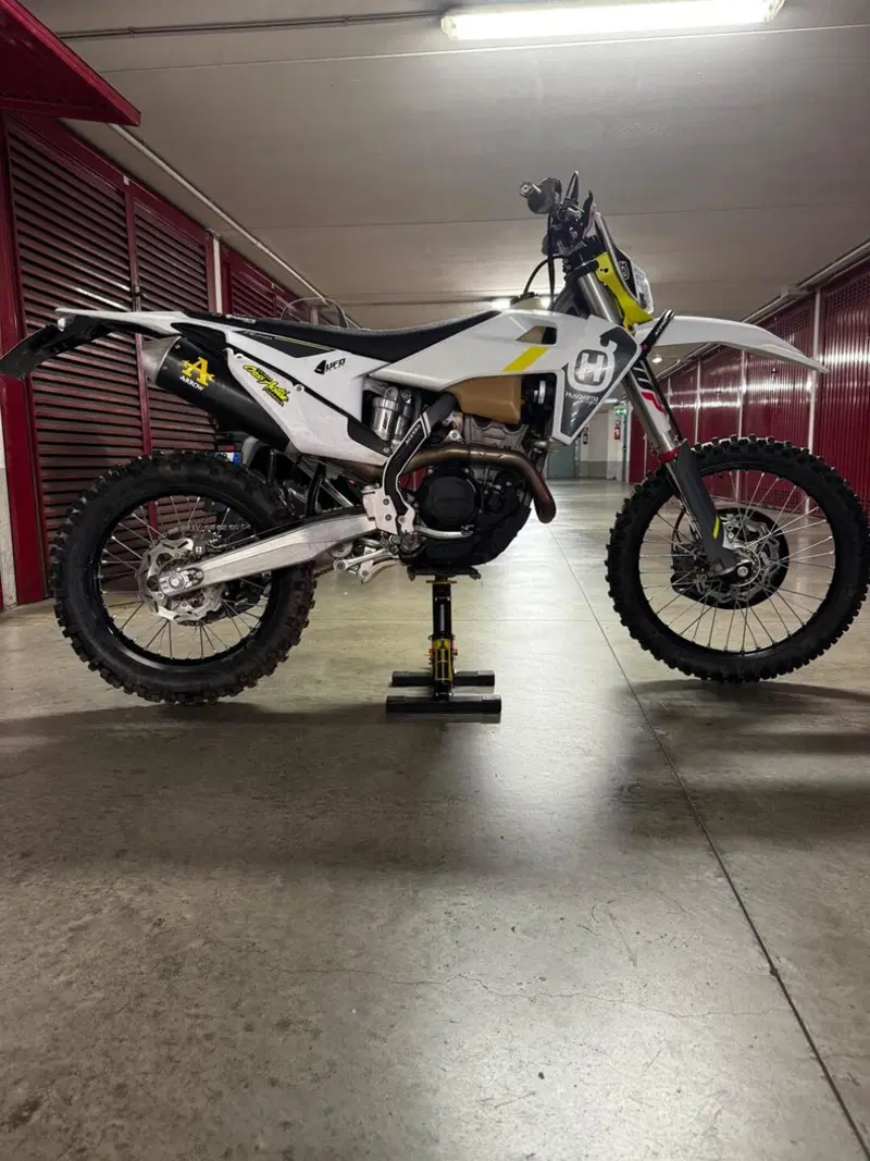 Husqvarna FE 250 (2022) (4)