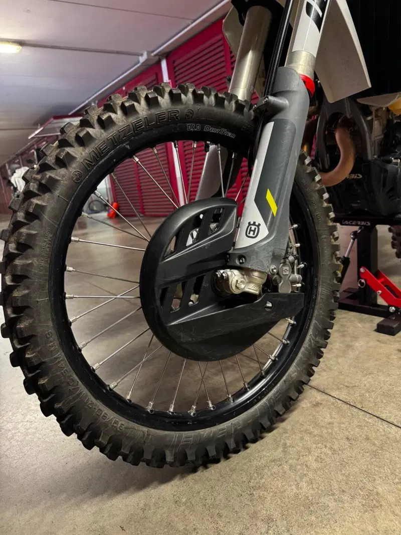 Husqvarna FE 250 (2022) (7)