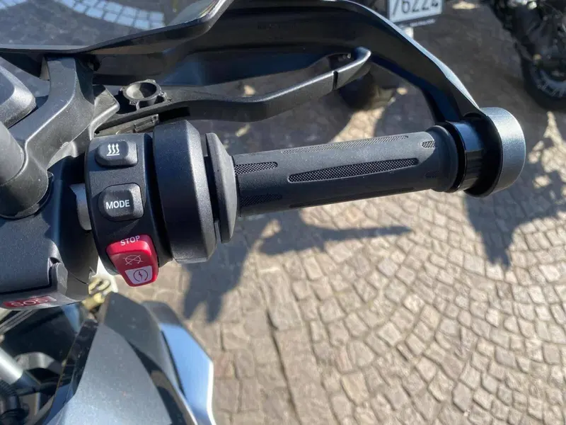 Bmw R 1250 R (2021 - 25) (10)