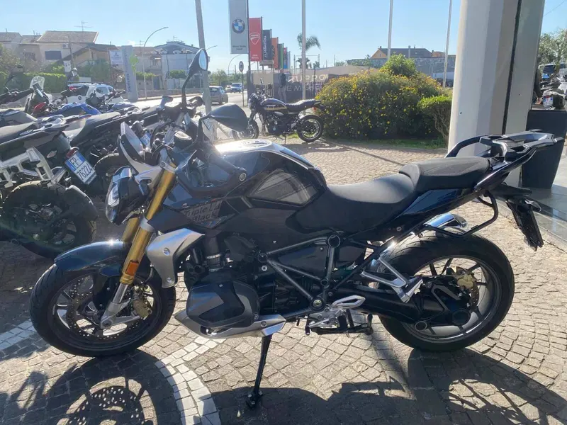 Bmw R 1250 R (2021 - 25) (2)