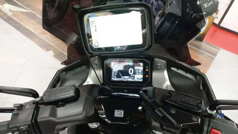 Honda Forza 750 DCT (2021 - 24) (4)