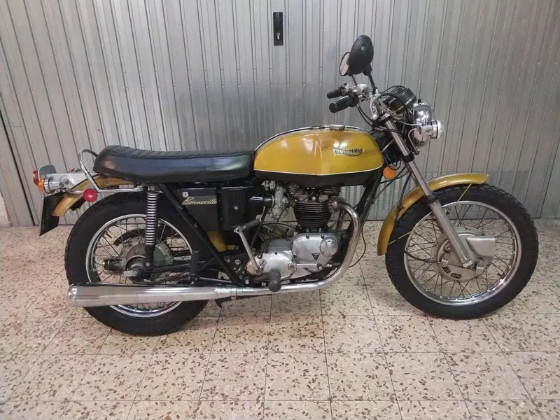 Triumph T120R Bonneville