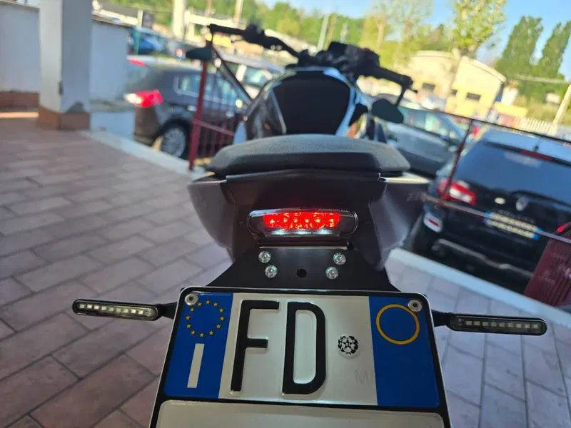 Suzuki GSX-8S (2023 - 24) (7)