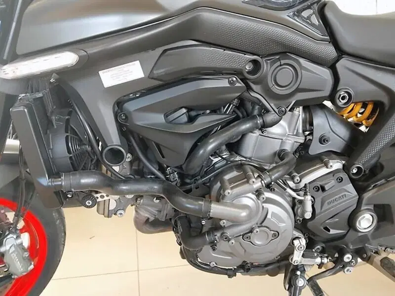 Ducati Monster 937 (2021 - 25) (3)