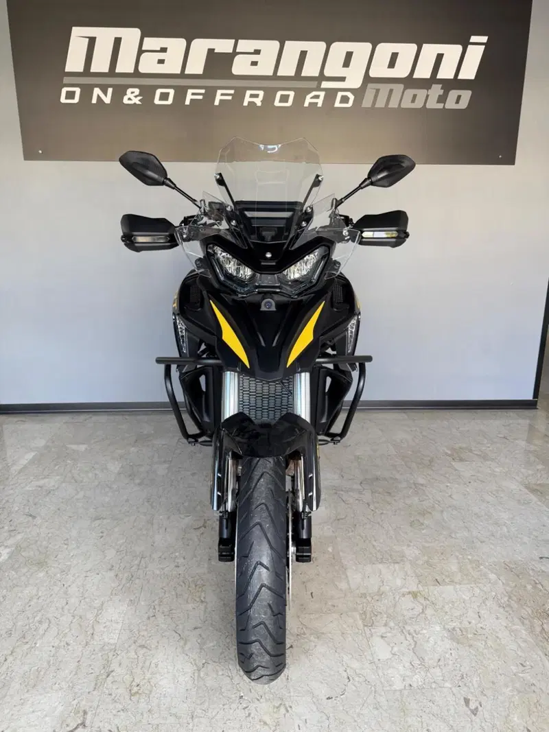 QJ Motor SRT 900 SX (2025 - 26) (3)